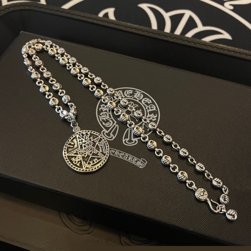 Ch**me He**ts necklaces